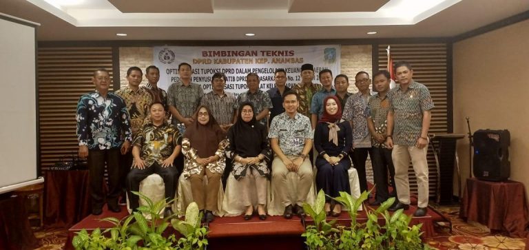 Pimpinan Beserta Anggota DPRD Anambas Ikuti Bimtek Di Batam