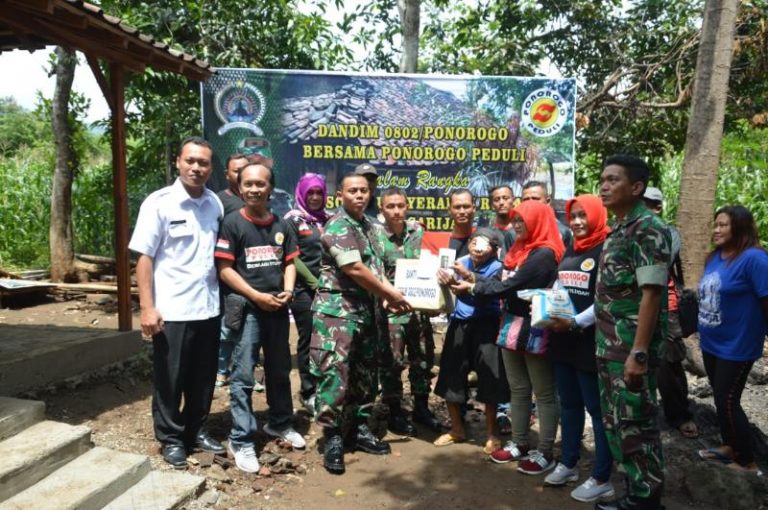 Tidak Layak Huni, Rumah Mbah Sarijah Di Renovasi Kodim 0802/Probolinggo