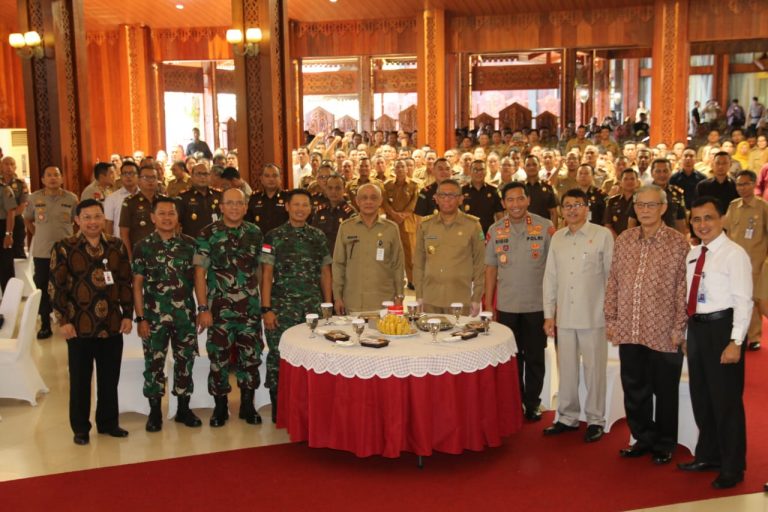 Pangdam XII/Tpr Ajak Kepala Desa se-Kalbar Sukseskan Program Desa Mandiri Menuju Langit Biru di Bumi Khatulistiwa