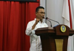 Paripurna Pandangan Fraksi Tiga Ranperda Provinsi Kepri