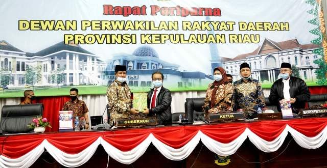 Pansus DPRD Kepri Berikan Catatan Terhadap LKPj APBD Tahun 2019