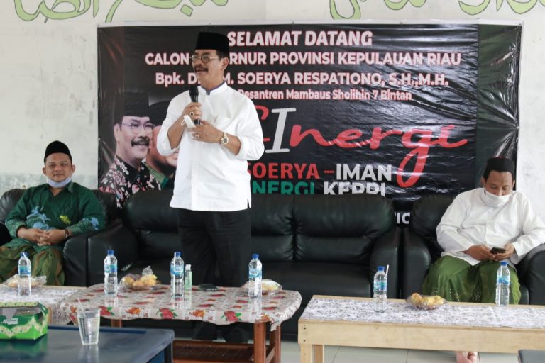 Peduli Santri, H.M Soerya Kunjungi Pondok Pesantren Mamba’us Sholihin Bintan