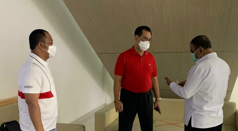 Pasangan Soerya – Iman Terlihat Semangat Menjalani Tes Kesehatan di RSBP Batam
