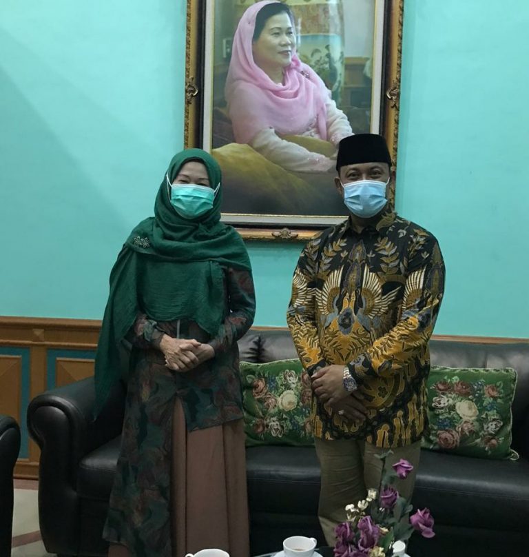 Bu Tatik Kirim Salam! Akan Menyapa Masyarakat Bersama Soerya – Iman