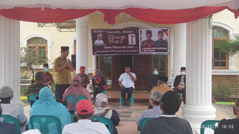Di Rumah Bu Tatik, Soerya Respationo Bersilaturahmi dengan RT/RW Kp Bugis
