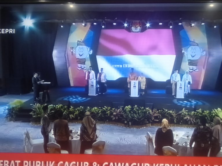 Debat Publik, Soerya – Iman Jawab Keresahan Pelaku UMKM Atas Tingginya Biaya Ongkir