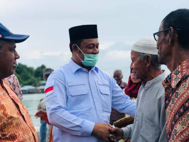 Ketangguhan Iman “Si Anak Pulau” Arungi Lautan Raih Dukungan Warga Pulau