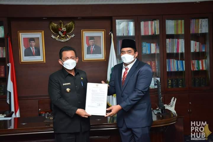 Gubernur Kepri Menunjuk Roby Kurniawan sebagai Plt Bupati Bintan