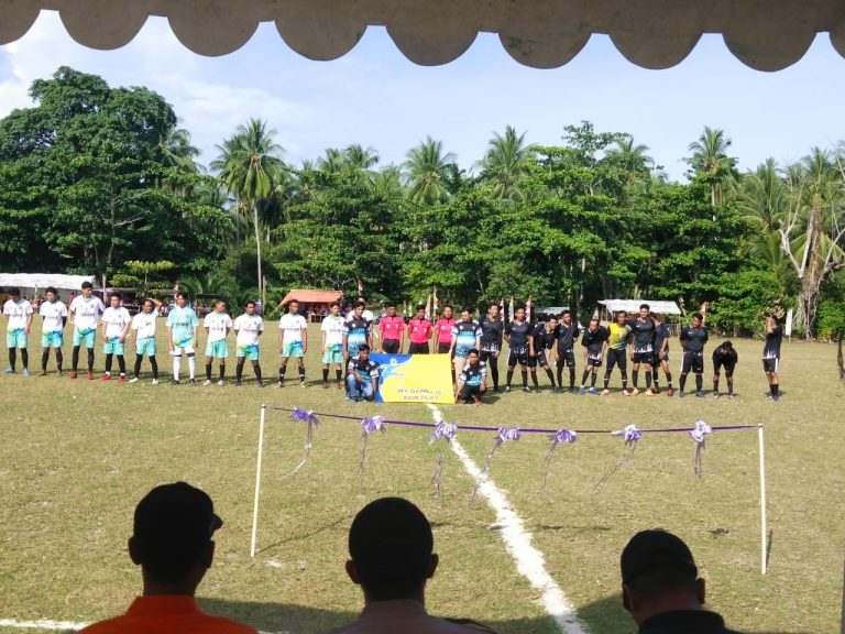 BUPATI ANAMBAS BUKA OPEN TURNAMEN CUP-I KEC. JEMAJA BARAT