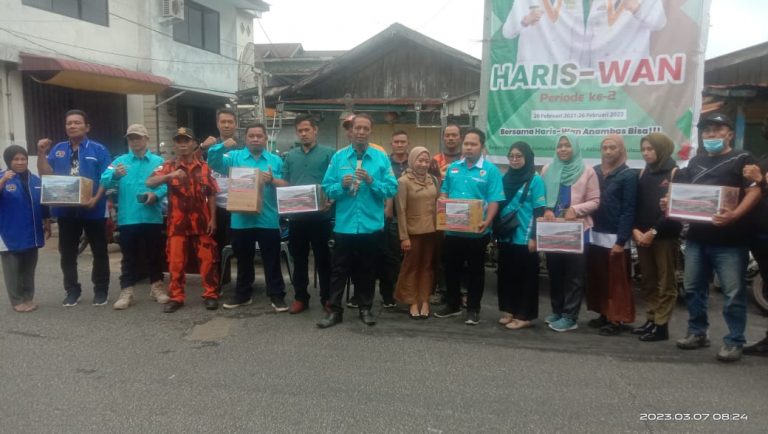 Insan Pers Anambas Turun ke Jalan Menggalang Dana Korban Tanah Longsor