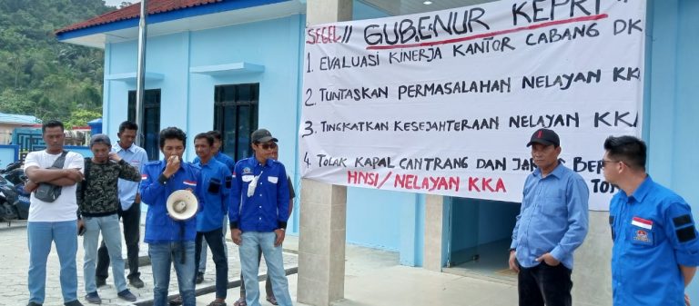 HNSI Anambas Demo Menuntut Pemprov Kepri Perhatikan Nelayan