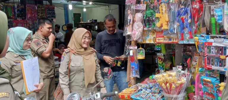 SatPol PP Lakukan Penertiban Sesuai SE Bupati Anambas