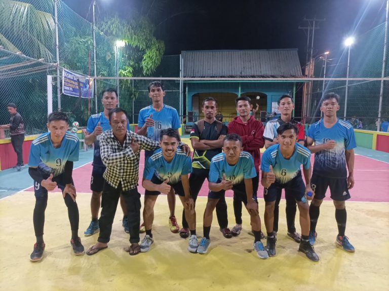 Tim Kapten Laut Ikuti Turnamen Bola Voli