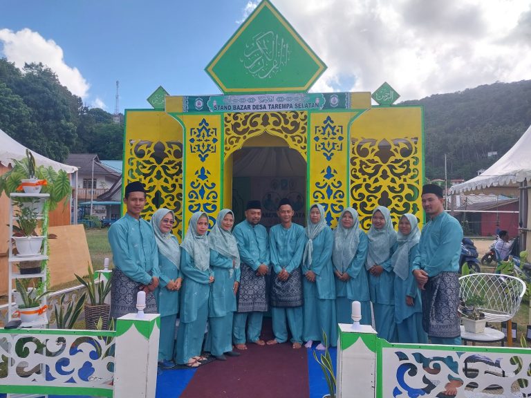 Stand Bazaar Desa Tarempa Selatan Unjuk Kebolehan di MTQH Ke VIII Tahun 2024.