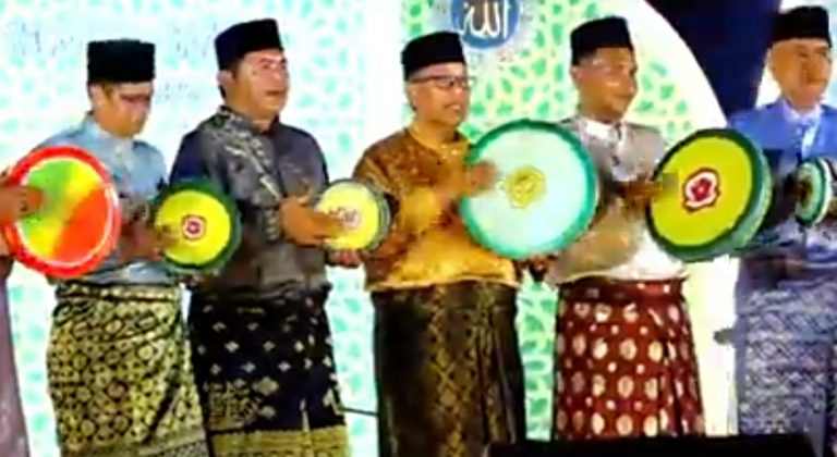 Asisten I Akmaruzzaman Membuka Malam MTQH Ke – VIII Kecamatan Siantan