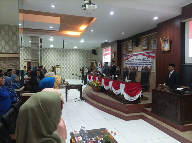 Paripurna Pelantikan PAW Anggota DPRD Kabupaten Kepulauan Anambas