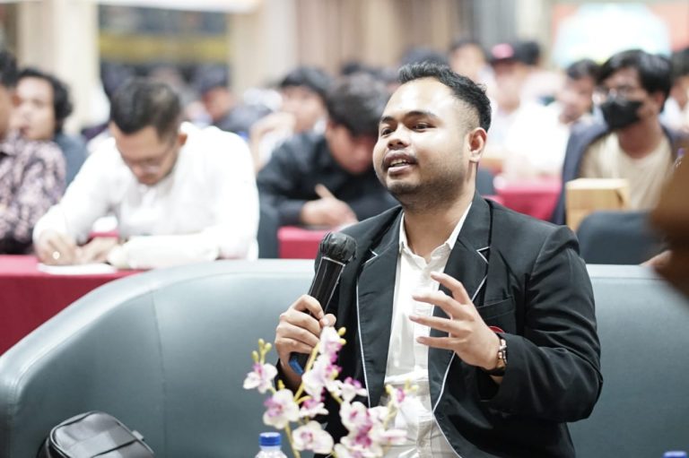 Co Founder Gen Malaya, Eko Pratama Soroti Polemik Gaji PTT Anambas