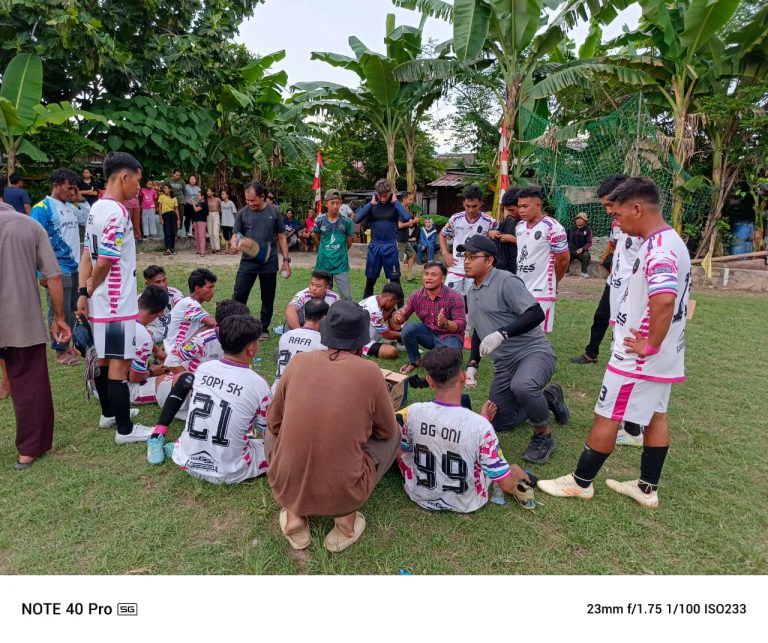 Final Turnamen Cup IV Desa Mengkait, Genfur FC Raih Juara 2