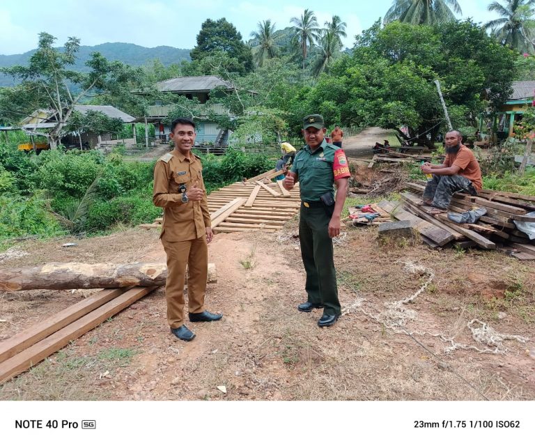 Pemdes Ulu Maras Benahi Infrastruktur Desa, Meski Minim Anggaran