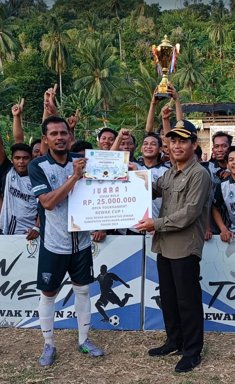 Tim Keramut A Raih Juara I di Turnamen Cup I Desa Rewak