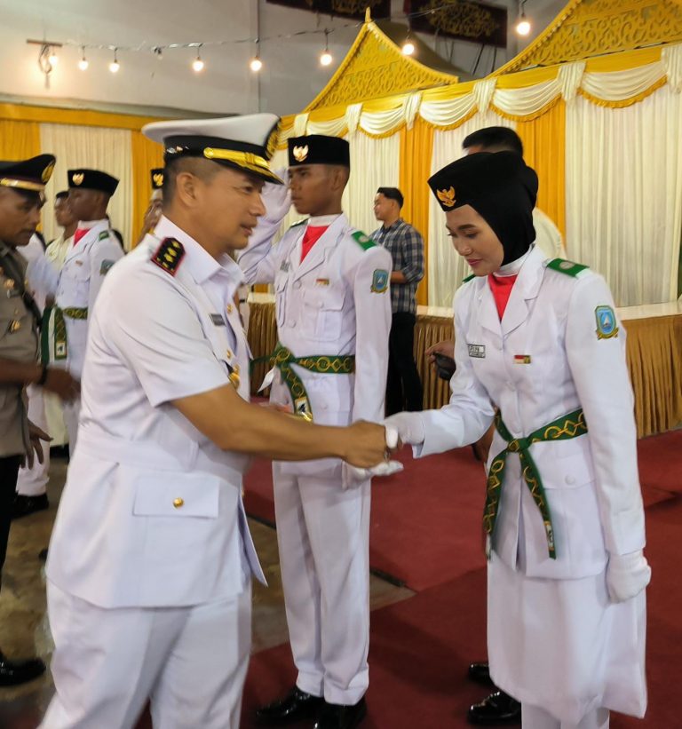 Komandan Lanal Tarempa Hadiri Pengukuhan Paskibraka Kabupaten Kepulauan Anambas 2024