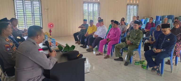 Jumat Curhat, Kapolres Bintan Ajak Masyarakat Kelurahan Tembeling Tanjung Sukseskan Pilkada