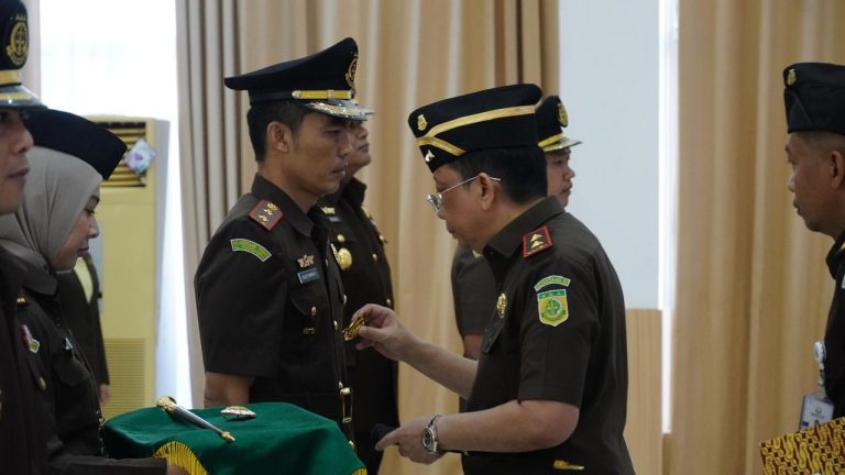 Kajati Kepri Lantik Kepala Kejaksaan Negeri Kepulauan Anambas