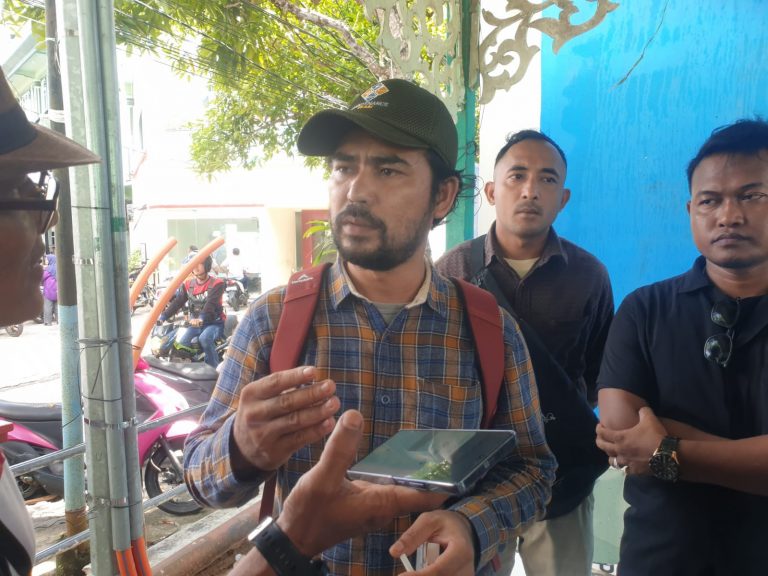 Puluhan Pelamar Kerja Temui Bupati Anambas, Proses Rekrutmen PT GDSK Bermasalah