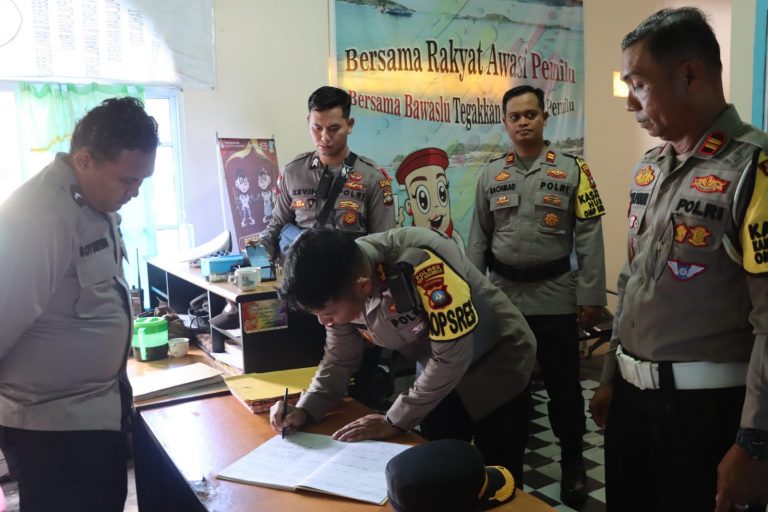 Kapolres Kepulauan Anambas Cek Pengamanan di KPU Dan Bawaslu