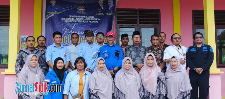 HNSI Kepulauan Anambas Makanan Begizi Bersama Siswa SDN 004 Genting