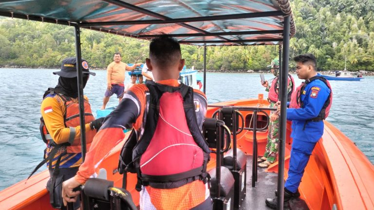 Nelayan Anambas Dikabarkan Hilang, Tim SAR Gabungan Lakukan Pencarian