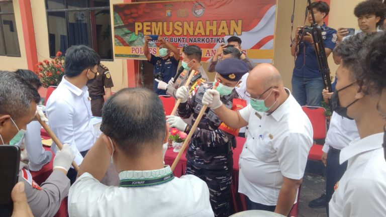 Polres Kepulauan Anambas Musnakan Sabu Seberat 4,117,18 Gram