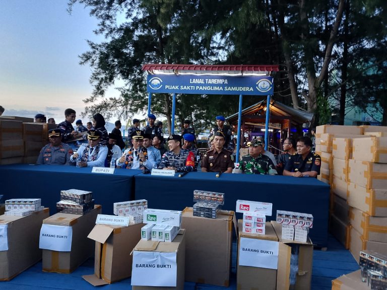 Lanal Tarempa Gagalkan Penyelundupan Rokok Ilegal Senilai Rp1,4 Miliar di Anambas