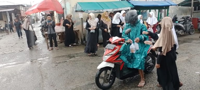 SDN 001 Letung Berbagi Takjil dan Buka Puasa Bersama