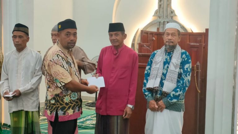 Safari Ramadan 1446 H, Pemerintah Desa Tarempa Selatan Santuni Anak Yatim dan Kaum Dhuafa