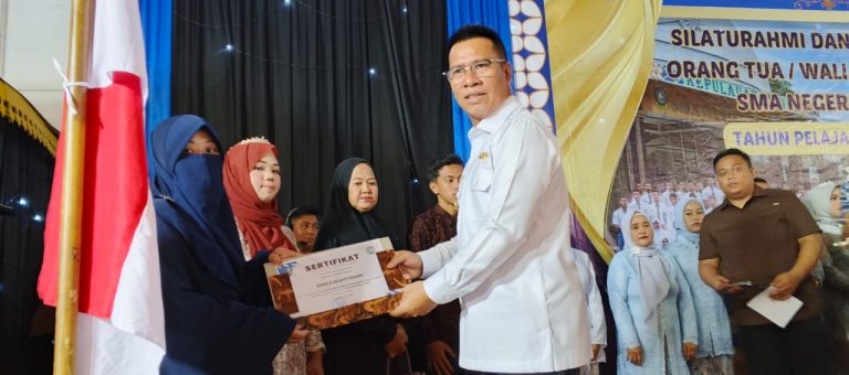 Suasana Haru Warnai Halal Bihalal Kelas XII SMAN 1 Siantan, Bupati Anambas Hadir dan Beri Pesan Menyentuh