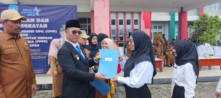 Bupati Anambas Lantik 1.899 ASN dan PPPK Formasi 2024, Tegaskan Pentingnya Tanggung Jawab dan Pelayanan