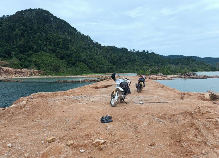 Material Proyek Masuk Melalui Dermaga Jeti Ilegal di Padang Melang, Anambas
